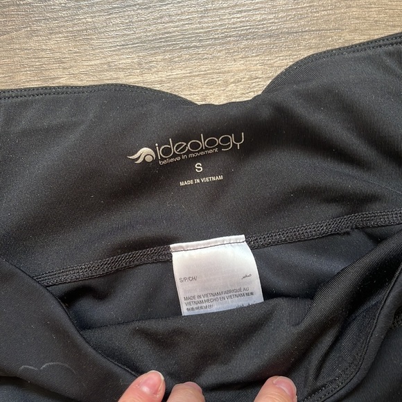 Ideology black floral detailed yoga legging size small - Picture 6 of 12